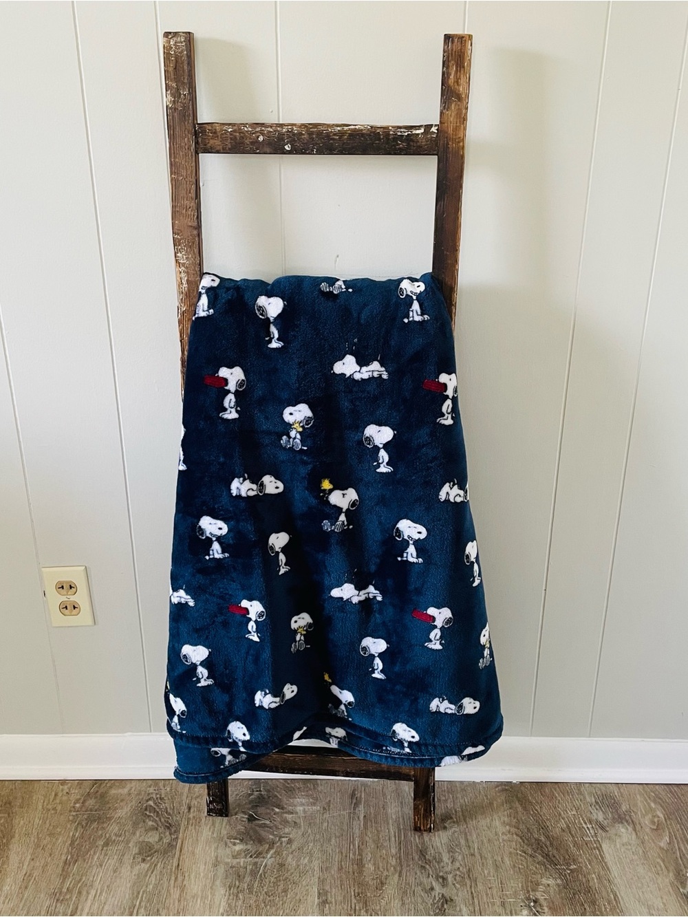 Peanuts Snoopy Navy Blue Plush Throw Blanket 47” x 69” Berkshire